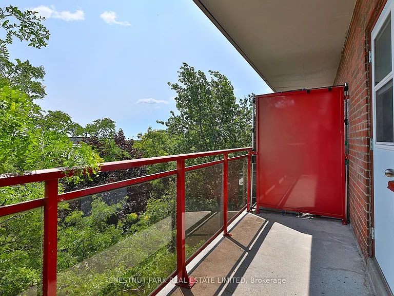 900 Glen St #512 — Photo 16