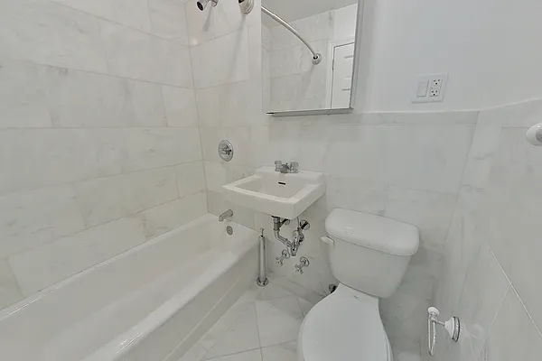 Rented by CitySites Real Estate Group | media 19