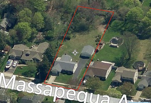 3rd image of 111 Massapequa Ave