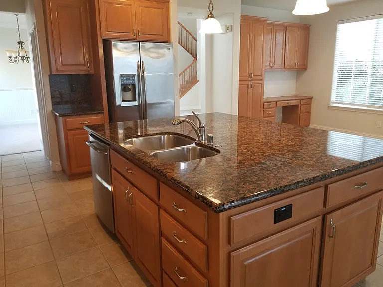 199 N Alta Dena St — Photo 11