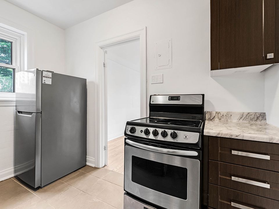 1st image of 235 Charlotte St #2865d150c