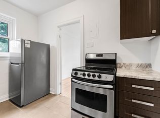 235 Charlotte St, Ottawa, ON K1N 8L4