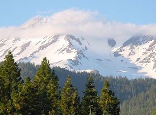 533 Madison Dr, Mount Shasta, CA 96067