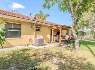 1334 NW 125th Ter, Sunrise, FL 33323