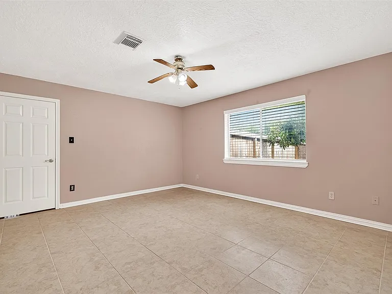 7403 Shady Vale Ln — Photo 23