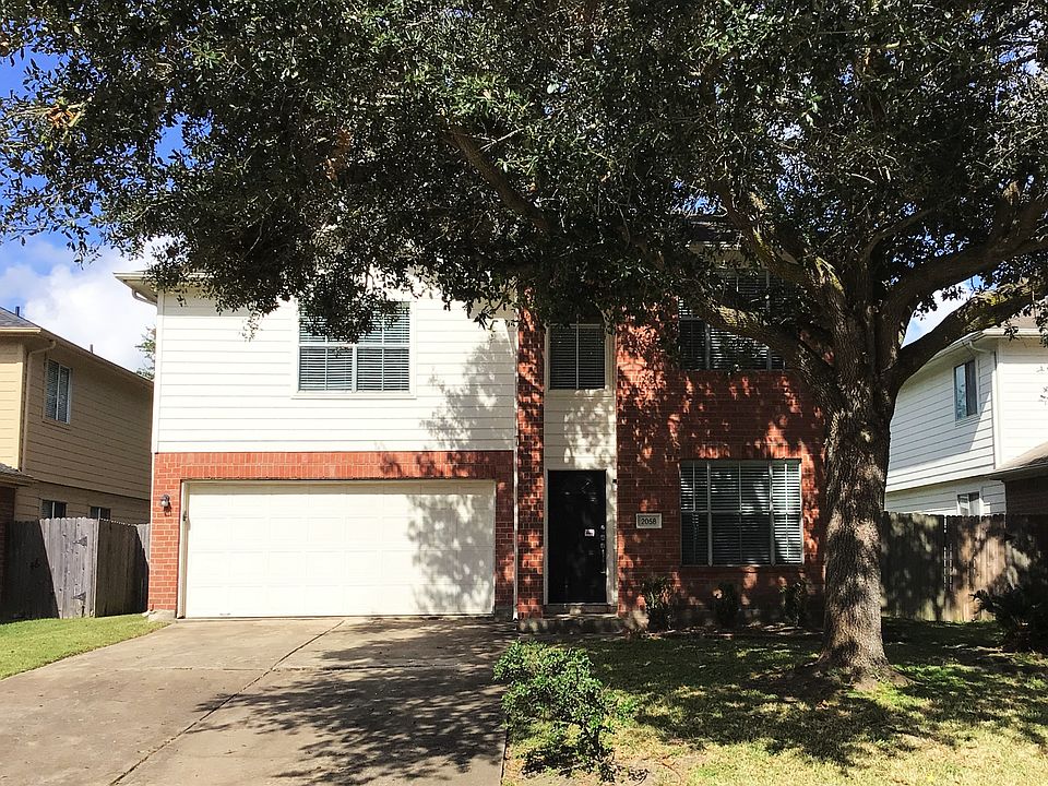 1st image of 2058 Greencrest Dr