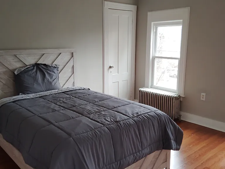 115 Ellsworth Ave — Photo 2