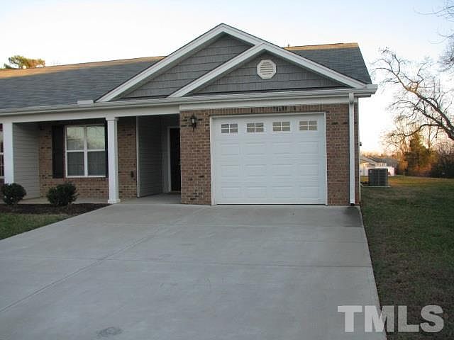 2nd image of 820 Houston Ct #220