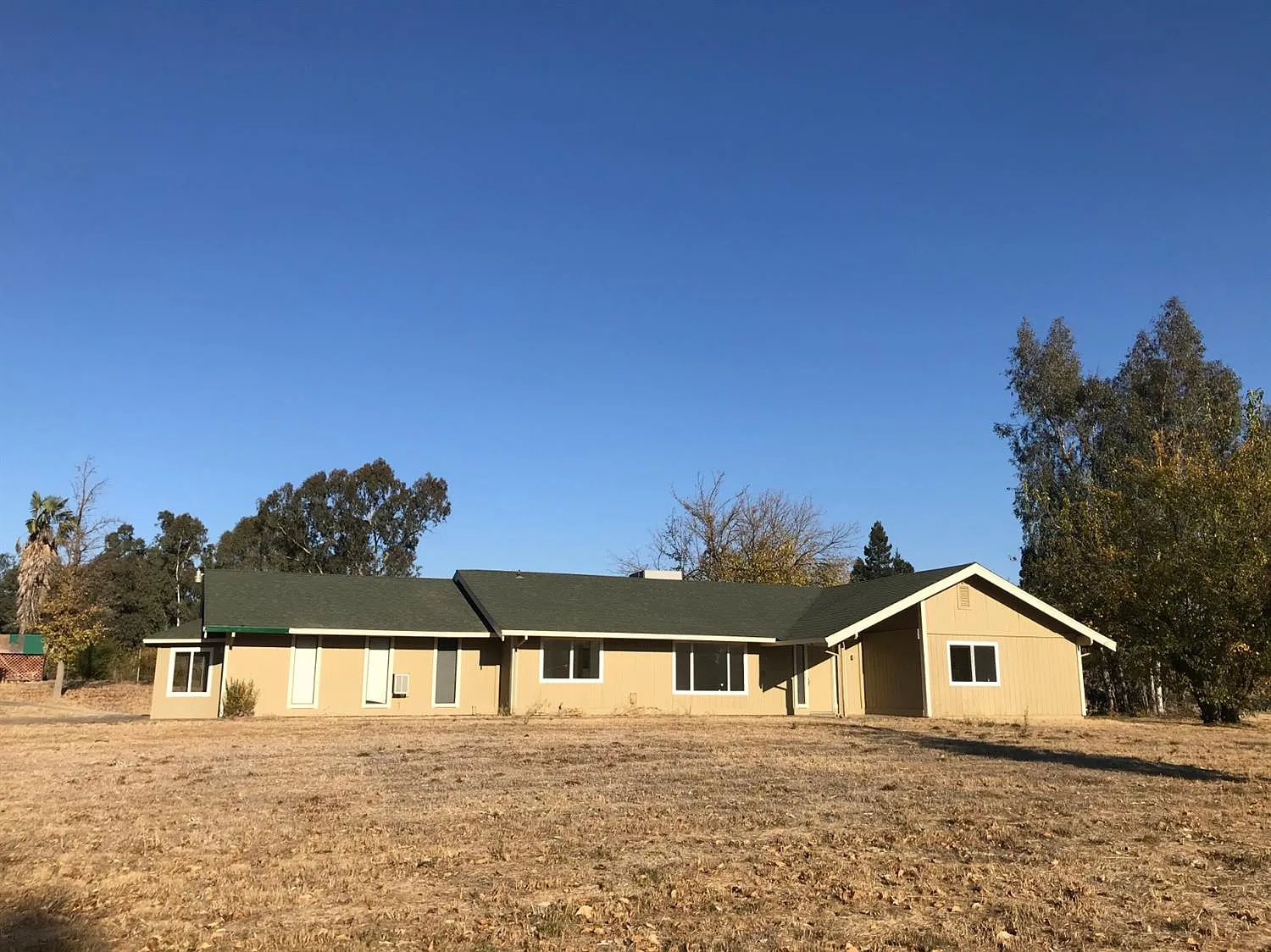 9451 Pond Ln photo 1