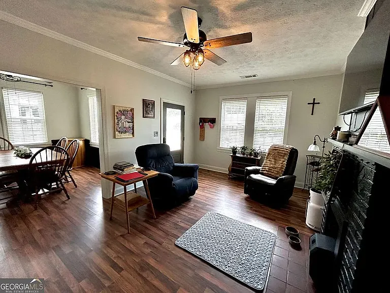 259 N Oliver St #A — Photo 6