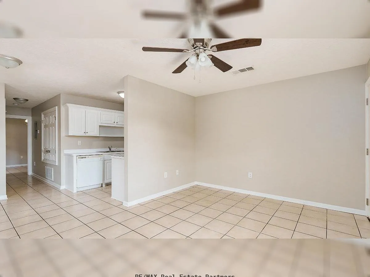 1 bed, 779 sqft, $800 — Photo 4