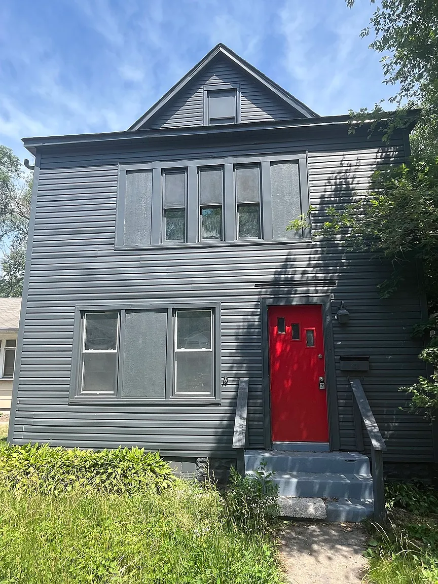 1365 Rutledge St photo 1