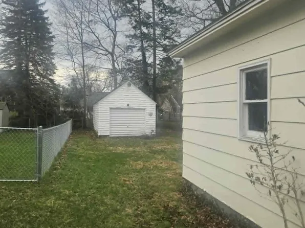 206 Pleasantview Dr, Battle Creek, MI 49017