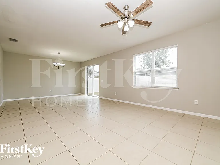 12221 Blue Pacific Dr — Photo 2
