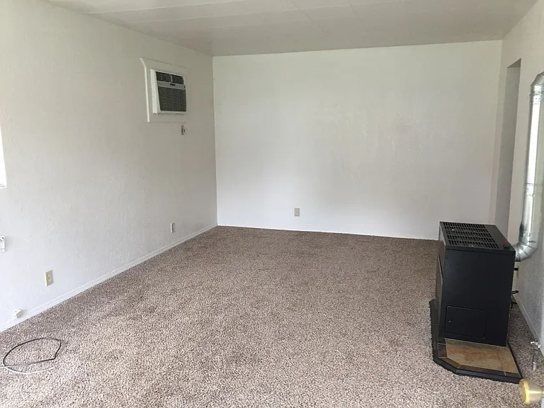 1011 SW Isham St — Photo 6