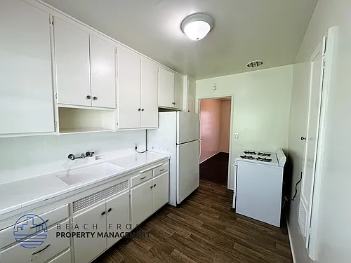 2490 Cedar Avenue Photo 1