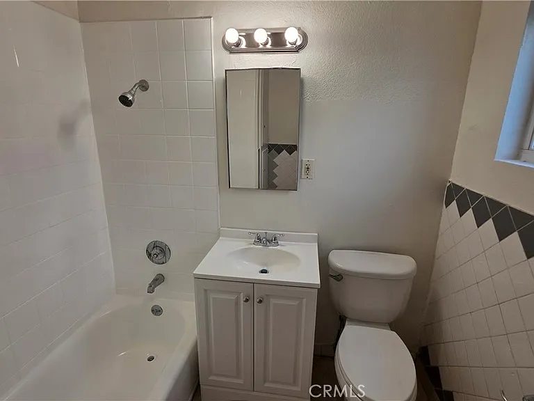 8641 Cerritos Ave #B — Photo 5