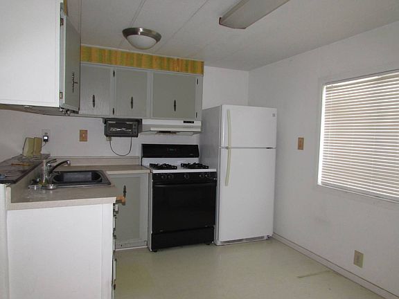 2nd image of 2003 Bayview Heights Dr Space 153