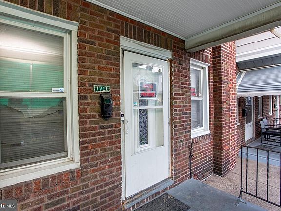 3rd image of 1711 S Ruby St
