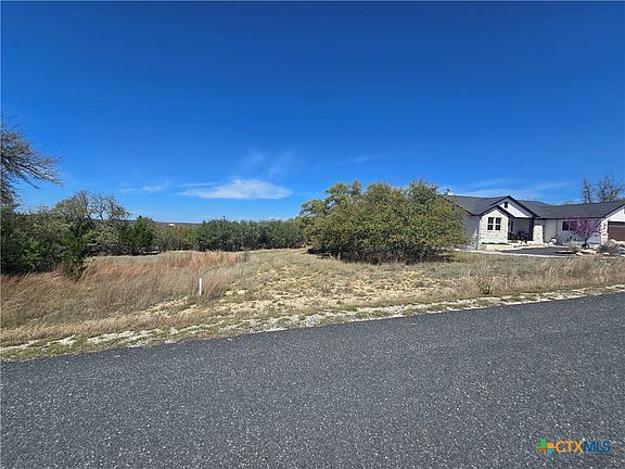 3rd image of 237 Roy Nichols Dr