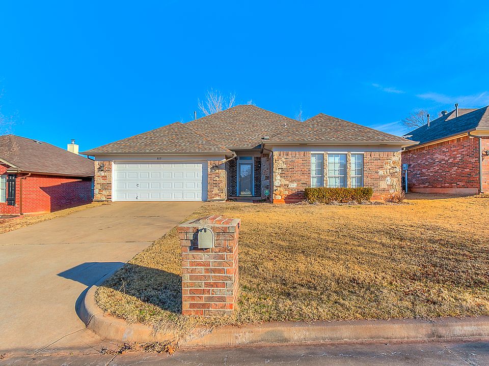 1st image of 517 NW 172nd Pl