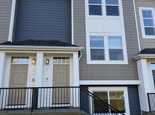 12002 NE 194th Ct #B, Bothell, WA 98011