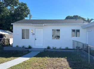 1706 Arthur St, Hollywood, FL 33020
