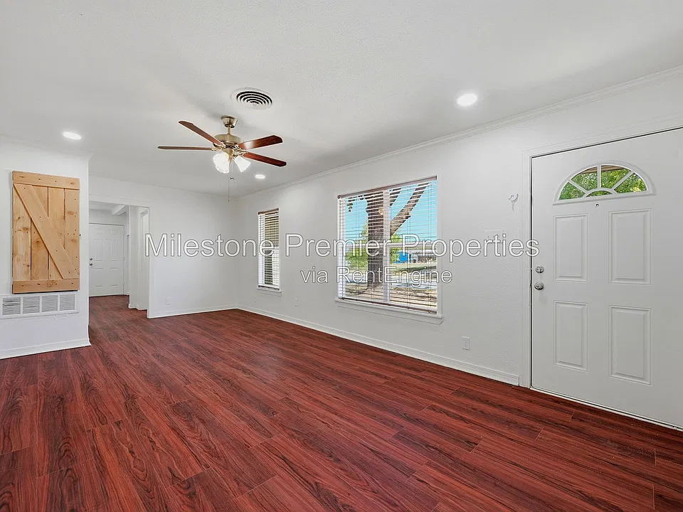 13 Macarthur Dr