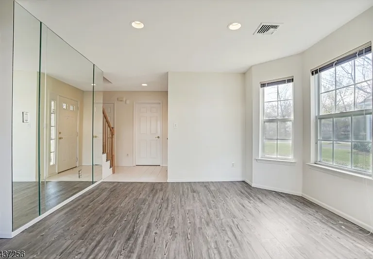 16 Lagoon Way — Photo 7