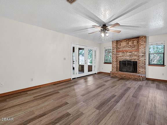 4th image of 3380 Lionel Rd