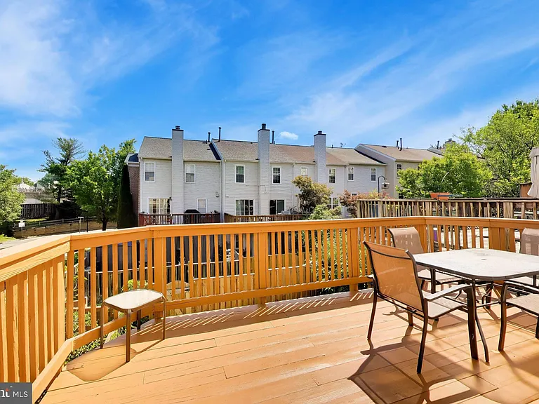 4 Earth Star Ct — Photo 14