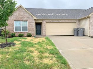 1927 Lisa Walk Dr, Indianapolis, IN 46227