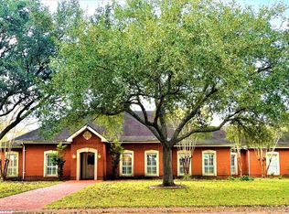 1424 Kelving Way, Wharton, TX 77488