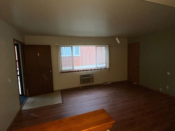 3rd image of 3019 E Adams Ave #4