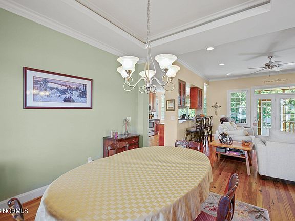 5th image of 453 Williamston Drive