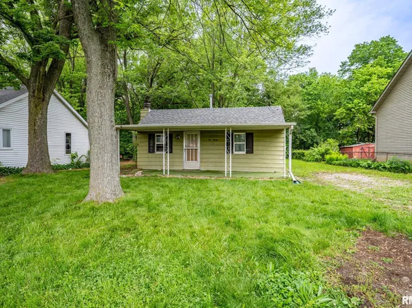 120 W Eden St, East Peoria, IL 61611