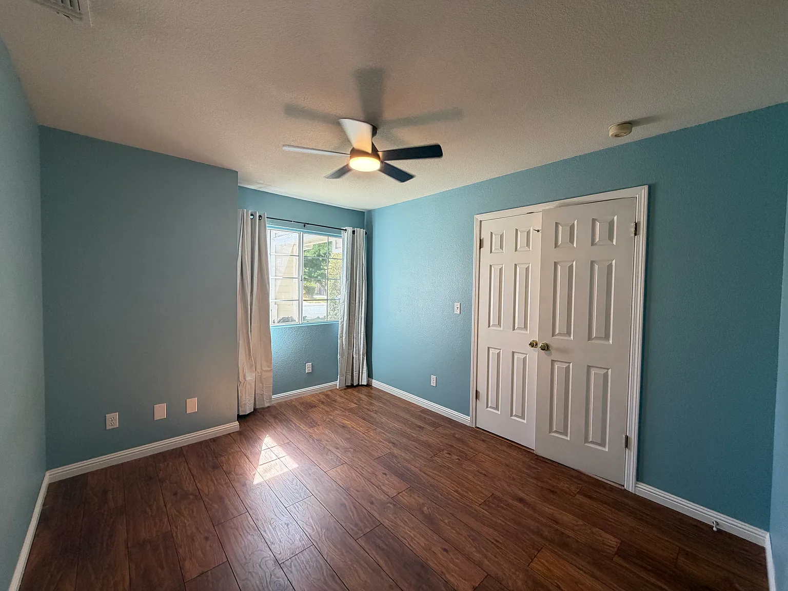 3 bed, 1434 sqft, $2,825 — Photo 4