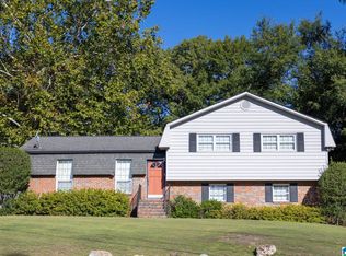 909 Wilderness Cir, Pelham, AL 35124