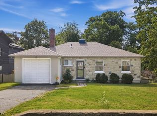 137 Lakeside Blvd, Hopatcong Boro, NJ 07843