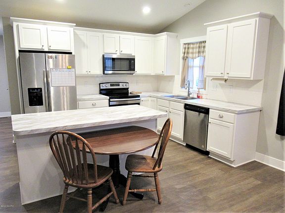 5th image of 122 Depot Hill Ct