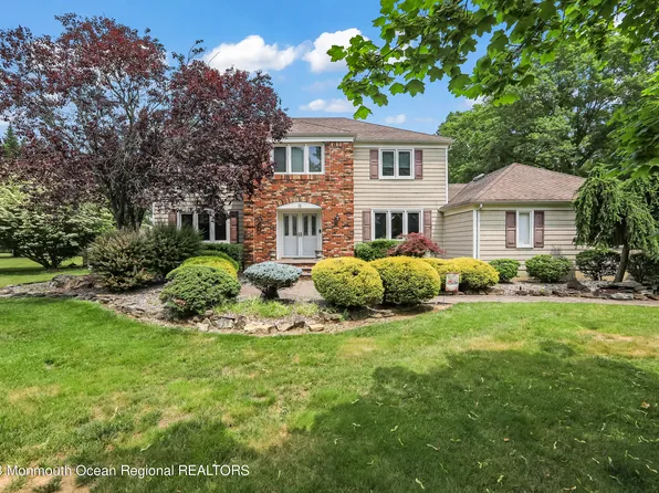 15 Rambling Brook Drive, Holmdel, NJ 07733