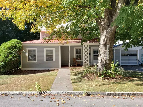 2 Woolson Avenue, Springfield, VT 05156