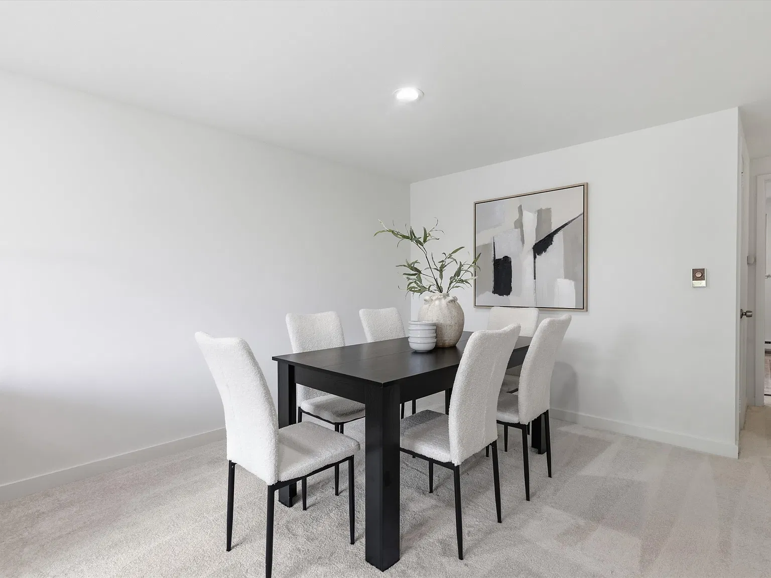 1 bed, 623 sqft, $2,300 — Photo 4