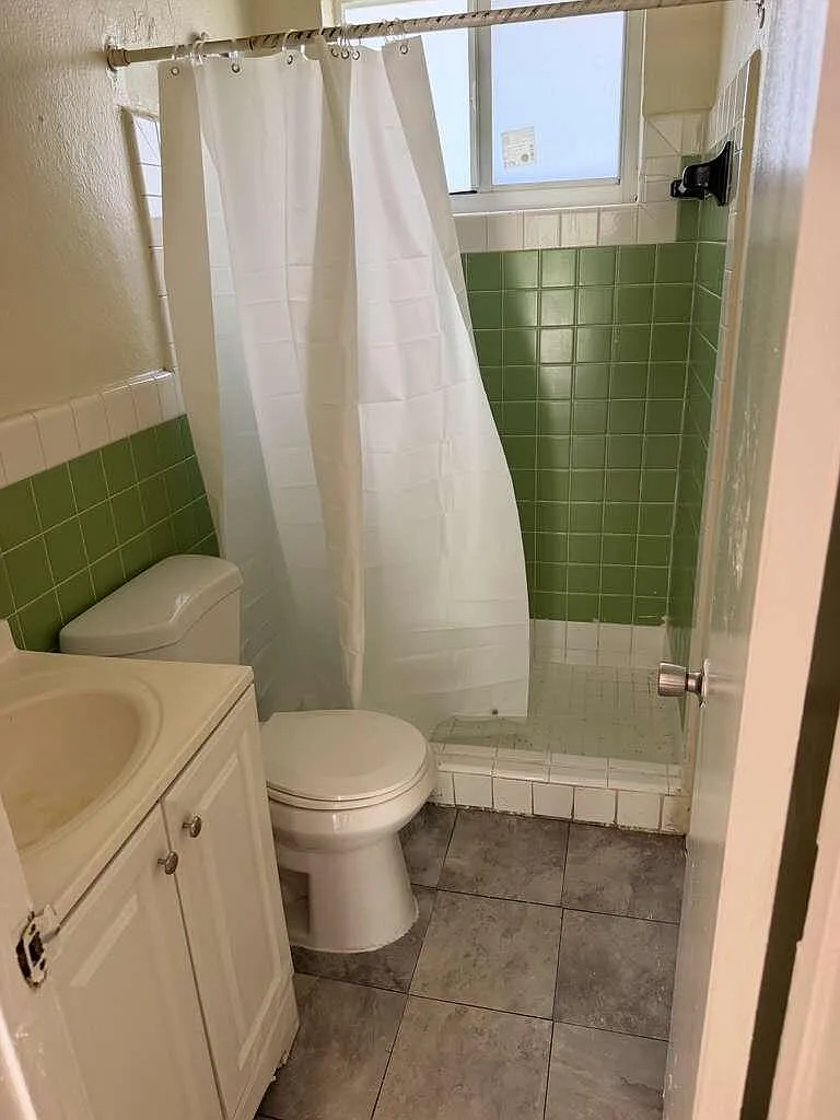 2 bed, 1.0 bath, 2430 sqft, $1,495 — Photo 1