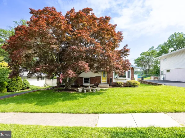 533 Warren Blvd, Broomall, PA 19008