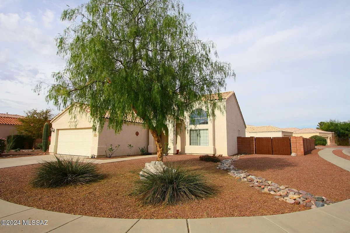 Building Photo - 9465 N Elan Ln
