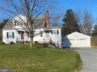 241 Twin Bridge Rd, Chambersburg, PA 17202