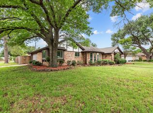 900 Purdue Dr, Arlington, TX 76012