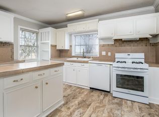 1007 E Main St, Tomball, TX 77375