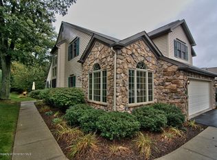 70 Hedge Row Run UNIT 70, Scott Township, PA 18411